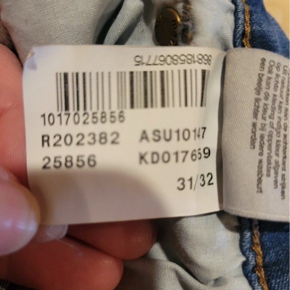 MAVI Emma Slim Boyfriend Women’s Jeans size 32 W 31 L used in good condition - Picture 11 of 11